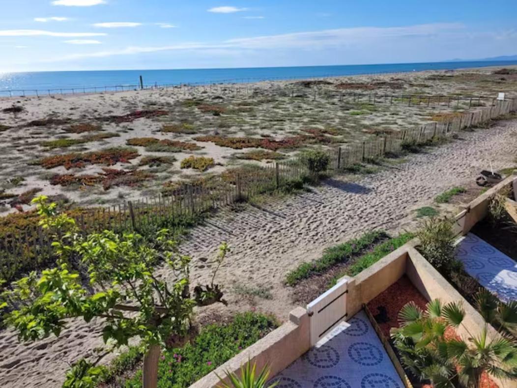 Villa Face A La Mer Sur Le Sable 8 Clim A L'Etage Ле-Баркарес Екстер'єр фото
